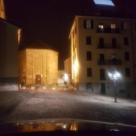 Appartamento Al Battistero Oggiono Bagian luar foto